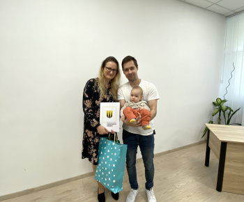 Kultúrno-spoločenské a športové aktivity / Na obrade uvítania detí sme prijali 25 nových obyvateľov našej mestskej časti - foto Kultúrno-spoločenské a športové aktivity / Na obrade uvítania detí sme prijali 25 nových obyvateľov našej mestskej časti - foto