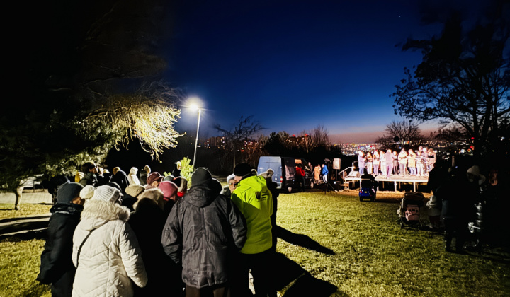 8. fotografia fotogalérie Aktuality / V parku pri fontáne sme si užili Novoročný koncert - foto