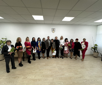 Aktuality / Mestská časť ocenila 14 zamestnancov z furčianskych škôl - foto Aktuality / Mestská časť ocenila 14 zamestnancov z furčianskych škôl - foto
