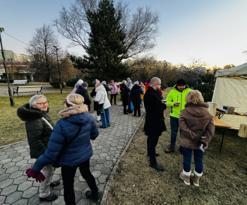 Kultúrno-spoločenské a športové aktivity / V parku pri fontáne sme si užili Novoročný koncert - foto Kultúrno-spoločenské a športové aktivity / V parku pri fontáne sme si užili Novoročný koncert - foto