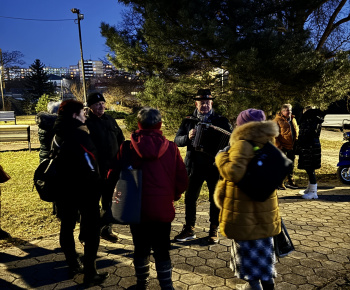 Kultúrno-spoločenské a športové aktivity / V parku pri fontáne sme si užili Novoročný koncert - foto Kultúrno-spoločenské a športové aktivity / V parku pri fontáne sme si užili Novoročný koncert - foto
