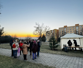 Kultúrno-spoločenské a športové aktivity / V parku pri fontáne sme si užili Novoročný koncert - foto