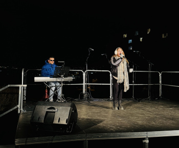 Kultúrno-spoločenské a športové aktivity / V parku pri fontáne sme si užili Novoročný koncert - foto Kultúrno-spoločenské a športové aktivity / V parku pri fontáne sme si užili Novoročný koncert - foto