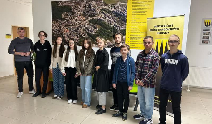 1. fotografia fotogalérie Aktuality / Novým predsedom mládežníckeho parlamentu našej mestskej časti sa stal Lukáš Lizák - foto