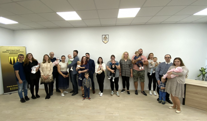 1. fotografia fotogalérie Aktuality / Na obrade uvítania detí sme prijali 25 nových obyvateľov našej mestskej časti - foto