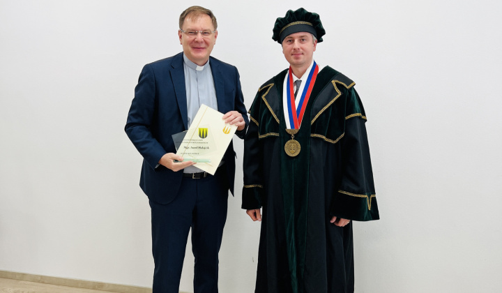 5. fotografia fotogalérie Aktuality / Mestská časť Košice-Dargovských hrdinov ocenila osobnosti sídliska - foto