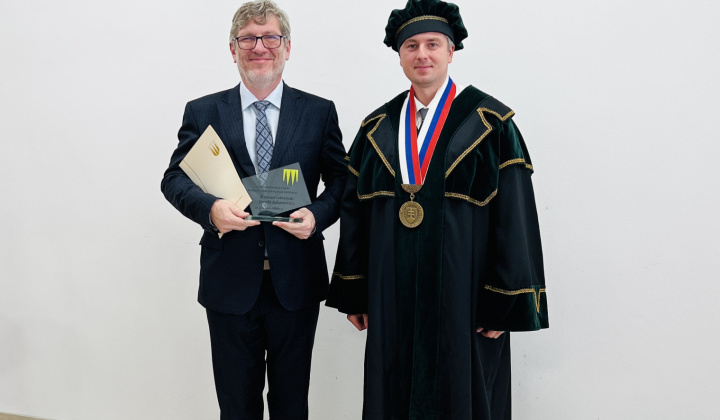 6. fotografia fotogalérie Aktuality / Mestská časť Košice-Dargovských hrdinov ocenila osobnosti sídliska - foto