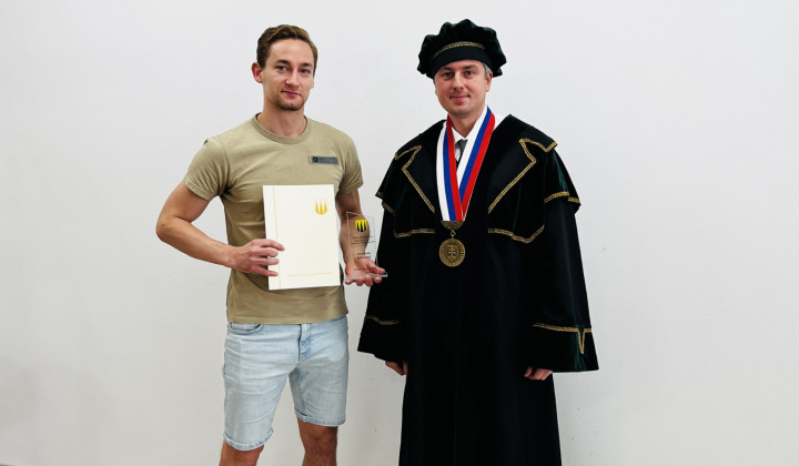 7. fotografia fotogalérie Aktuality / Mestská časť Košice-Dargovských hrdinov ocenila osobnosti sídliska - foto