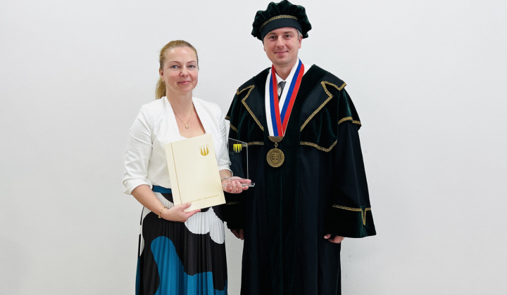 8. fotografia fotogalérie Aktuality / Mestská časť Košice-Dargovských hrdinov ocenila osobnosti sídliska - foto