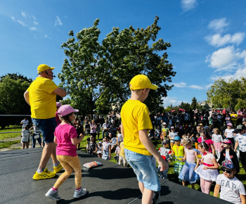 Aktuality / Park pri fontáne ožil Medzinárodným dňom detí - foto