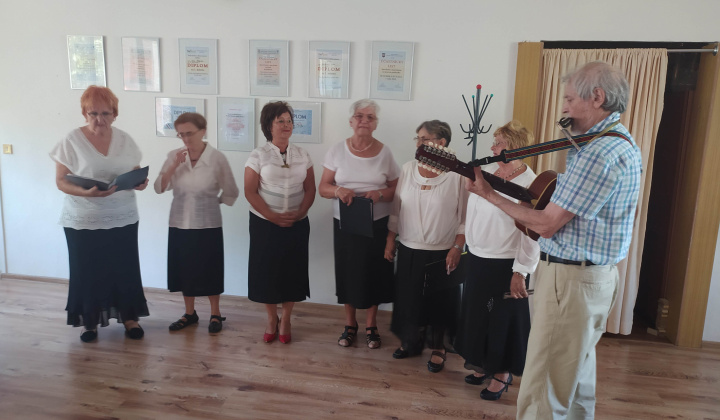 1. fotografia fotogalérie Aktuality / Denné centrum ponúklo seniorom po svojom otvorení pestré aktivity - foto