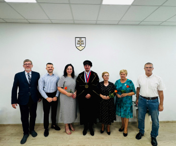 Aktuality / Mestská časť Košice-Dargovských hrdinov ocenila osobnosti sídliska - foto
