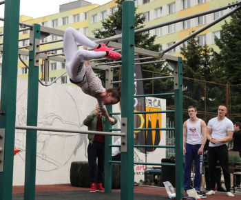 Aktuality / Nové workoutové ihrisko - foto