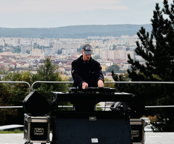 Aktuality / Koncert pre Furčanov nezastavilo ani počasie - foto