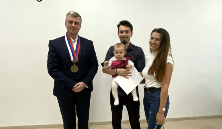 28. fotografia fotogalérie Kultúrno-spoločenské a športové aktivity / Na obrade uvítania detí sme prijali 25 nových obyvateľov našej mestskej časti - foto