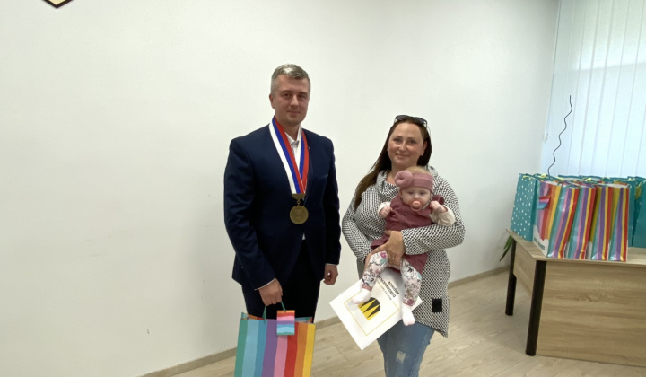 34. fotografia fotogalérie Kultúrno-spoločenské a športové aktivity / Na obrade uvítania detí sme prijali 25 nových obyvateľov našej mestskej časti - foto