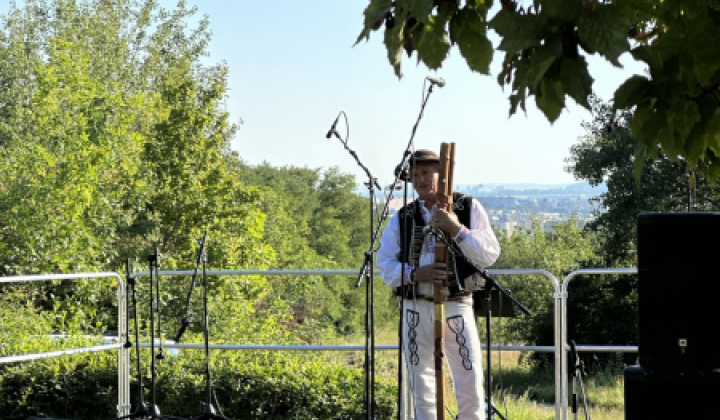 1. fotografia fotogalérie Kultúrno-spoločenské a športové aktivity / V nedeľu 13. augusta sa uskutočnil Koncert pre Furčanov - foto