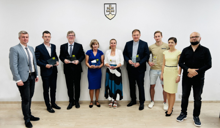 1. fotografia fotogalérie Kultúrno-spoločenské a športové aktivity / Mestská časť Košice-Dargovských hrdinov ocenila osobnosti sídliska - foto