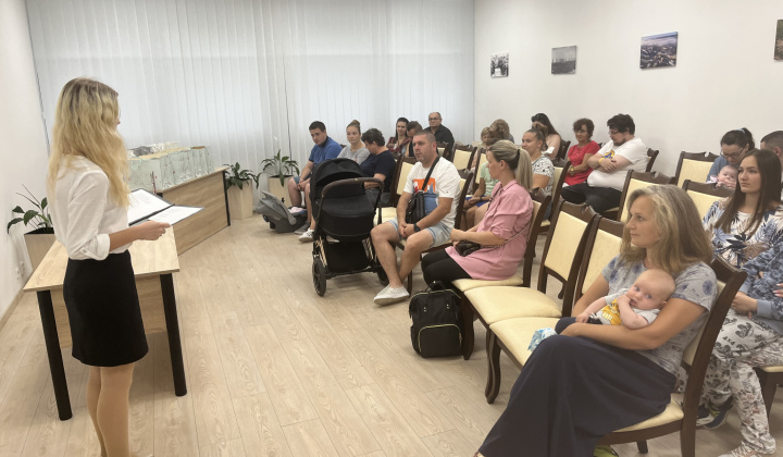 6. fotografia fotogalérie Kultúrno-spoločenské a športové aktivity / Na obrade uvítania detí sme prijali 17 nových obyvateľov nášho sídliska - foto