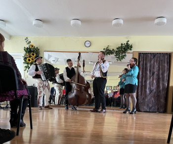 Aktuality / Medzinárodný deň žien v Dennom centre Košice-Dargovských hrdinov - foto