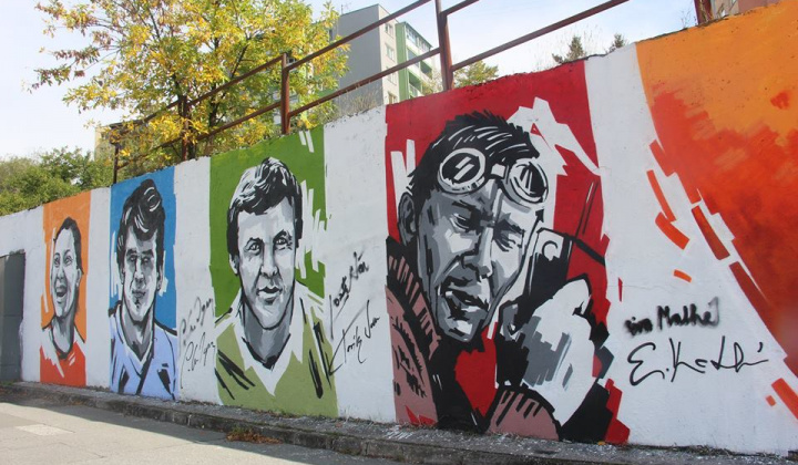 4. fotografia fotogalérie Kultúrno-spoločenské a športové aktivity / Týždeň dobrovoľníctva - maľovanie športových legiend - foto