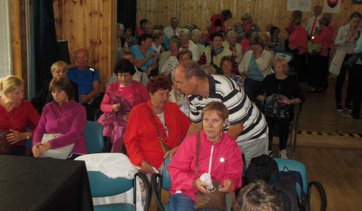 6. fotografia fotogalérie Kultúrno-spoločenské a športové aktivity / Prehliadka mestskej časti Dargovských hrdinov - foto