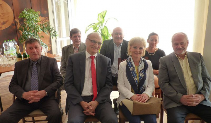 1. fotografia fotogalérie Kultúrno-spoločenské a športové aktivity / Deň učiteľov - foto