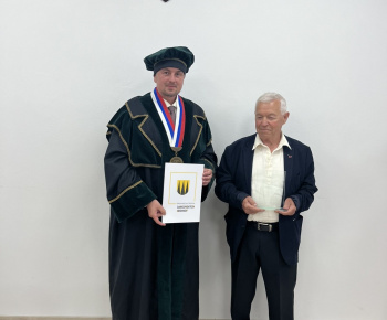 Aktuality / Mestská časť Košice-Dargovských hrdinov po štvrtýkrát ocenila osobnosti sídliska - foto