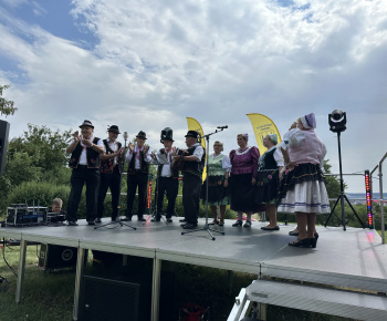 Aktuality / Koncert pre Furčanov spojil tradície, folklór aj modernú hudbu - foto