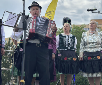 Aktuality / Koncert pre Furčanov spojil tradície, folklór aj modernú hudbu - foto