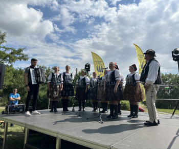 Aktuality / Koncert pre Furčanov spojil tradície, folklór aj modernú hudbu - foto