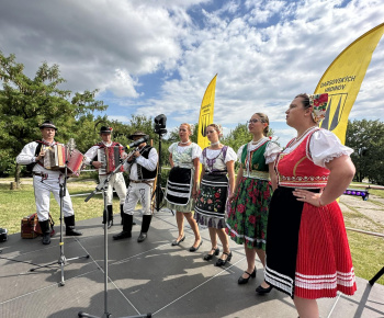 Aktuality / Koncert pre Furčanov spojil tradície, folklór aj modernú hudbu - foto