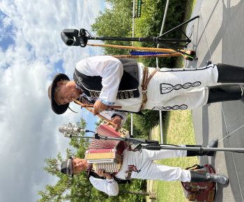 Aktuality / Koncert pre Furčanov spojil tradície, folklór aj modernú hudbu - foto