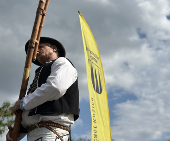Aktuality / Koncert pre Furčanov spojil tradície, folklór aj modernú hudbu - foto Aktuality / Koncert pre Furčanov spojil tradície, folklór aj modernú hudbu - foto