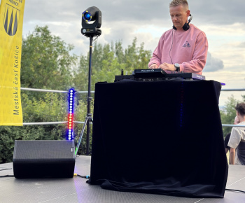 Aktuality / Koncert pre Furčanov spojil tradície, folklór aj modernú hudbu - foto Aktuality / Koncert pre Furčanov spojil tradície, folklór aj modernú hudbu - foto