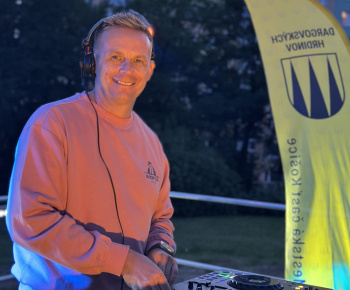 Aktuality / Koncert pre Furčanov spojil tradície, folklór aj modernú hudbu - foto Aktuality / Koncert pre Furčanov spojil tradície, folklór aj modernú hudbu - foto