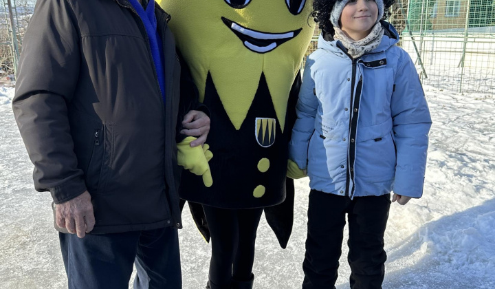 5. fotografia fotogalérie Aktuality / Furčiansky karneval na ľade sa vydaril - foto