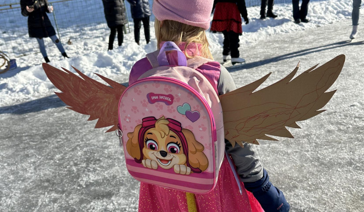 15. fotografia fotogalérie Aktuality / Furčiansky karneval na ľade sa vydaril - foto