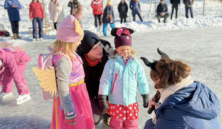 34. fotografia fotogalérie Aktuality / Furčiansky karneval na ľade sa vydaril - foto
