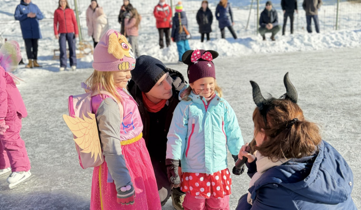 35. fotografia fotogalérie Aktuality / Furčiansky karneval na ľade sa vydaril - foto