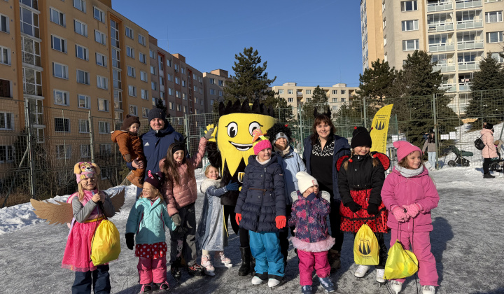 45. fotografia fotogalérie Aktuality / Furčiansky karneval na ľade sa vydaril - foto