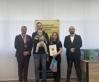 Aktuality / Najmilšia tradícia Furče: Slávnostné uvítanie detí do života - foto