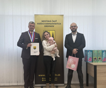 Aktuality / Najmilšia tradícia Furče: Slávnostné uvítanie detí do života - foto