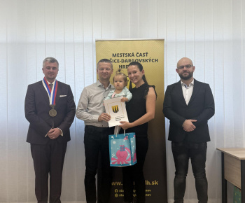Aktuality / Najmilšia tradícia Furče: Slávnostné uvítanie detí do života - foto