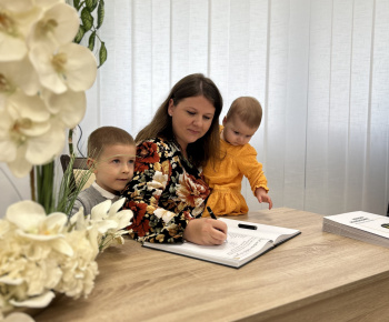 Aktuality / Najmilšia tradícia Furče: Slávnostné uvítanie detí do života - foto