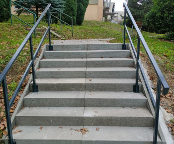 Aktuality / Opravy schodísk na Furči: čo sa tento rok podarilo - foto