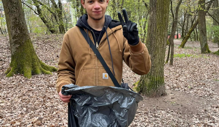 28. fotografia fotogalérie Aktuality / Do jarného upratovania sa zapojili furčianske škôlky, školy aj stredné školy - foto