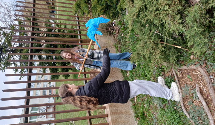 40. fotografia fotogalérie Aktuality / Do jarného upratovania sa zapojili furčianske škôlky, školy aj stredné školy - foto