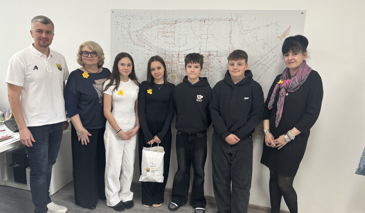 43. fotografia fotogalérie Aktuality / Do jarného upratovania sa zapojili furčianske škôlky, školy aj stredné školy - foto