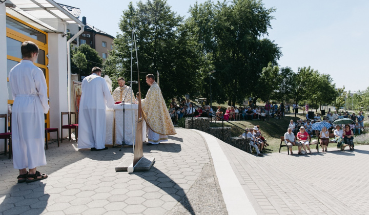16. fotografia fotogalérie Aktuality / Fotoreport: svätá liturgia rímskokatolíckej a gréckokatolíckej cirkvi - foto